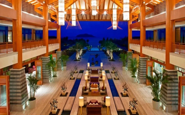 Le Meridien Shimei Bay Beach Resort & Spa