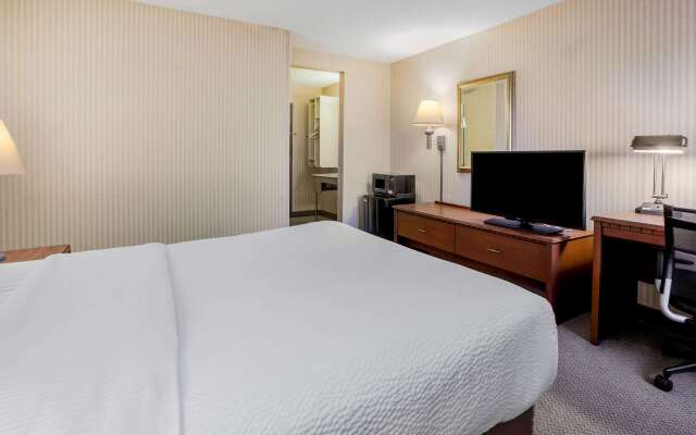 La Quinta Inn by Wyndham Detroit Southgate