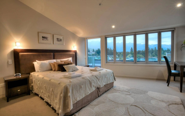 Shotover Penthouse & Spa by Staysouth