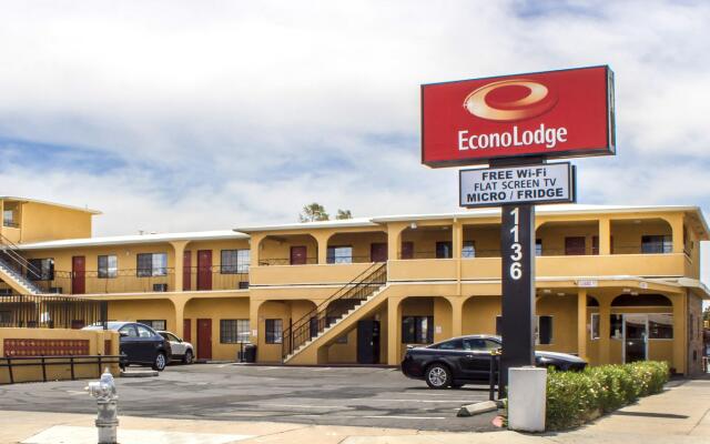 Econo Lodge near the University of Arizona