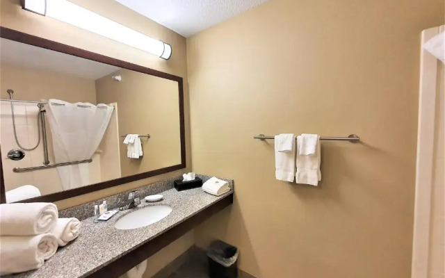 GrandStay® Hotel & Suites – Chisago City