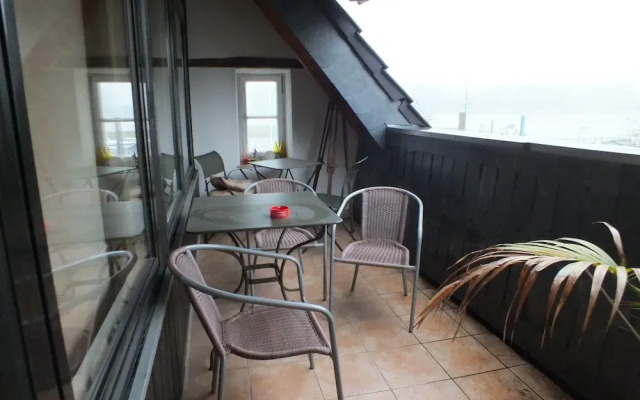 Rheinufer Lodge