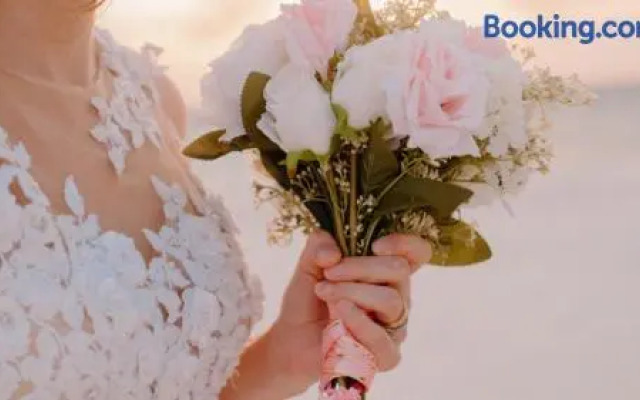 InterContinental Maldives Maamunagau Resort by IHG