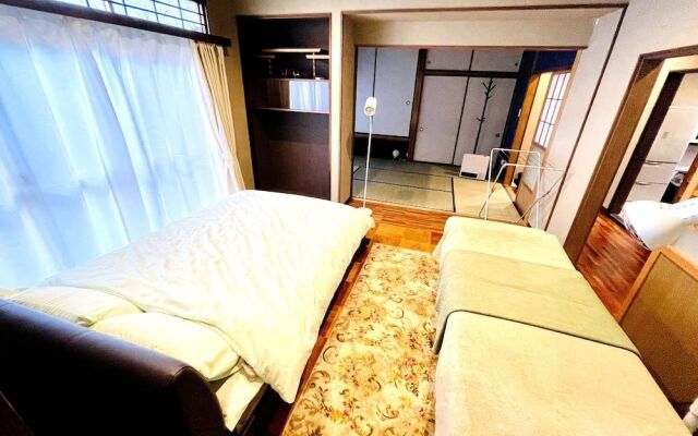 Hakone Lake Side Villa & Hot Springs