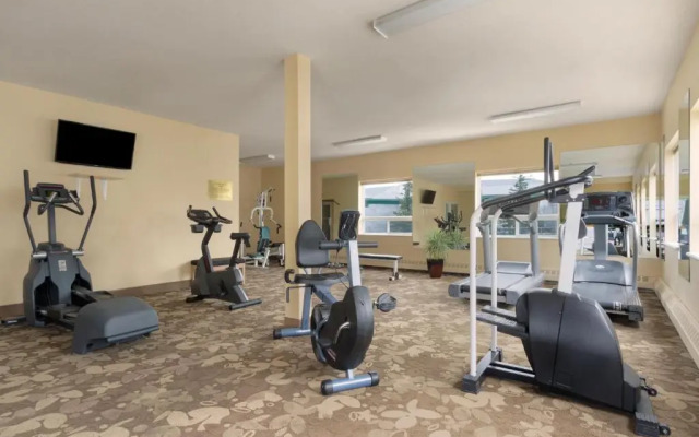 Days Inn & Suites Yellowknife