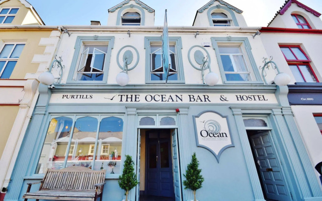 Ocean Bar and Hostel