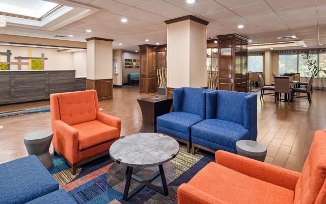 Best Western Plus Lexington Inn