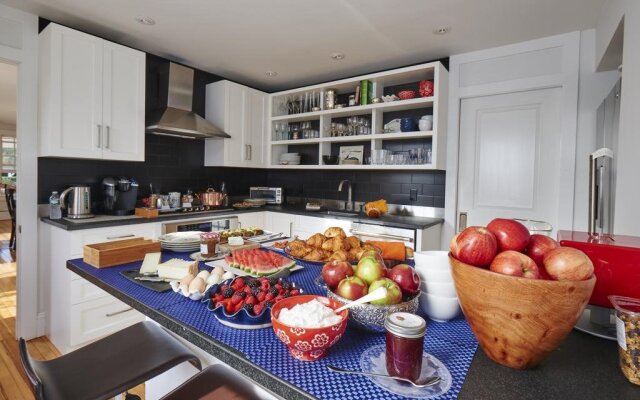 SEVEN - Shelter Island Guest House