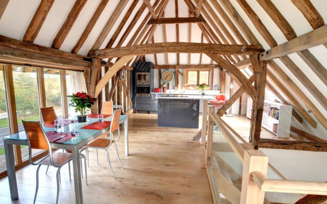 Saddlehurst Barn