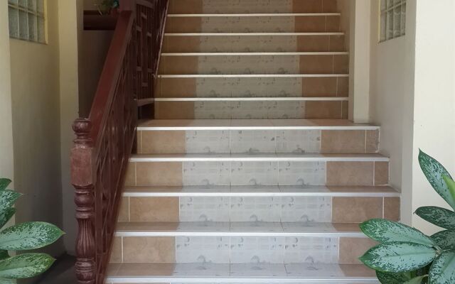 Rattana Guesthouse & Bungalow