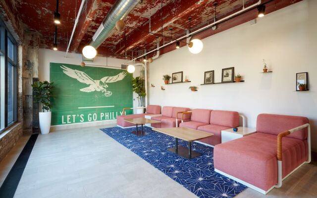 Contemporary Museum District Suites by Sonder