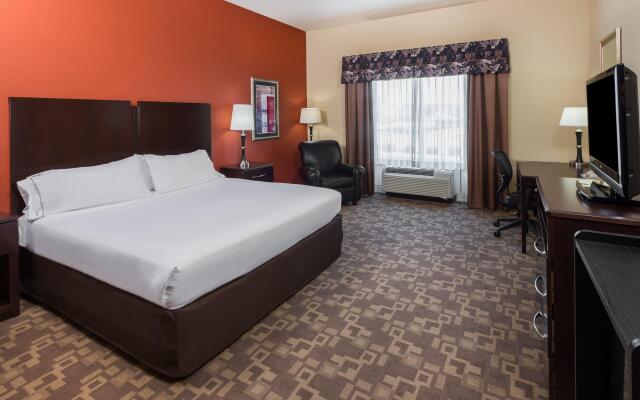 Holiday Inn Express & Suites Lexington Dtwn Area-Keenland by IHG