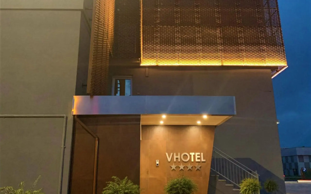 V Hotel