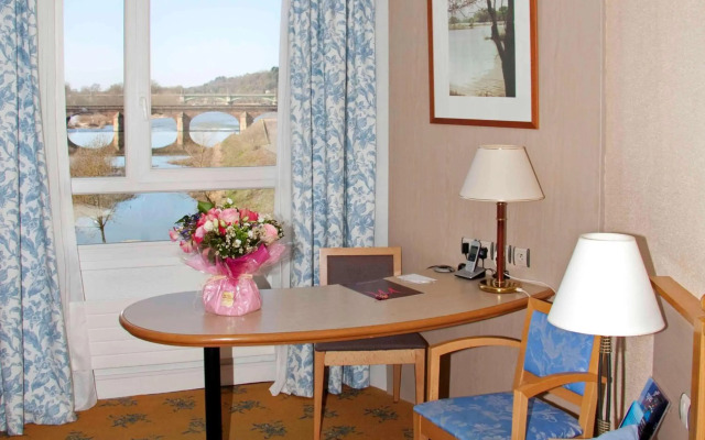 Mercure Nevers Pont de Loire
