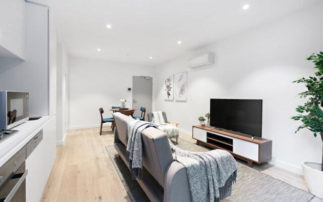 Roomerang at Garden Hill 1