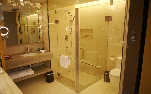 Ramada Plaza Shenzhen North