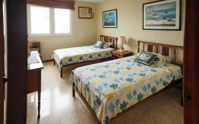 Captivating 4-bedroom Apartment in Salinas