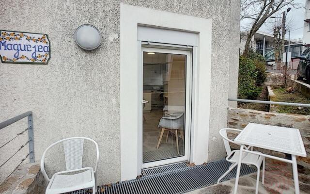 Appartement Lamalou-les-Bains, 1 pièce, 2 personnes - FR-1-451-61