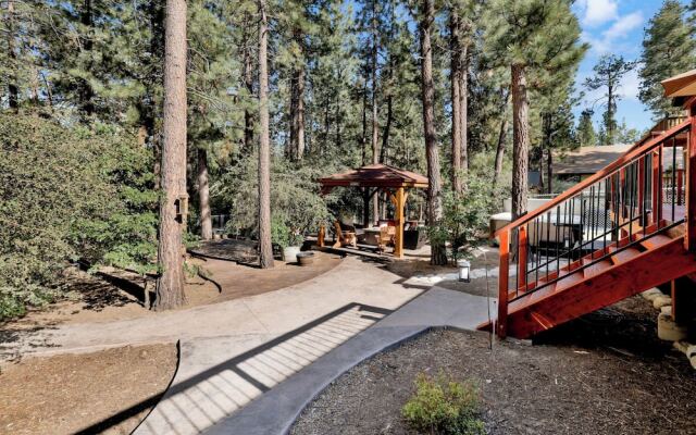 Three Bears INN #2147