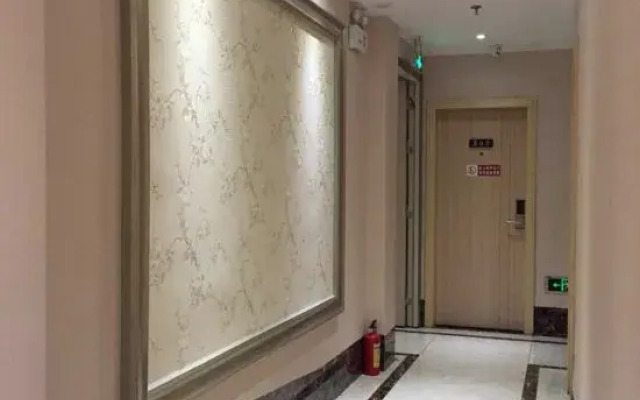 Yangchun Xinyue Hotel