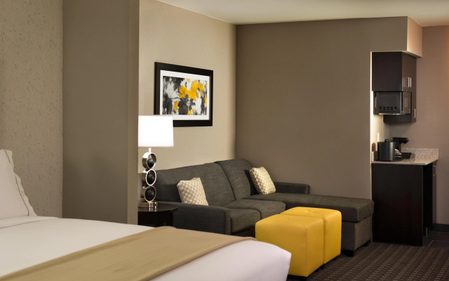 Holiday Inn Express & Suites Madison Central by IHG