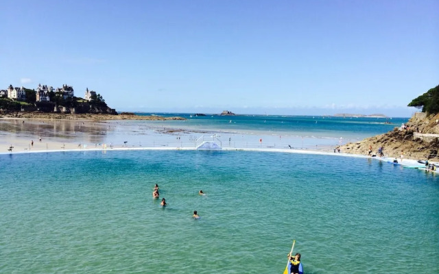 Quiet Duplex Apartment in St Briac sur Mer