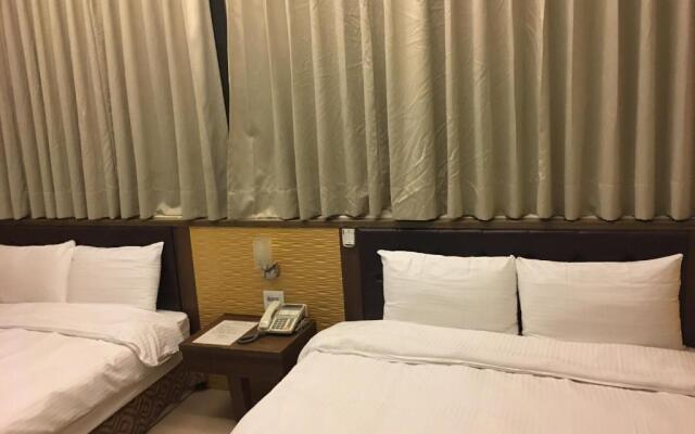Ri Yue Hu Pan Hotel
