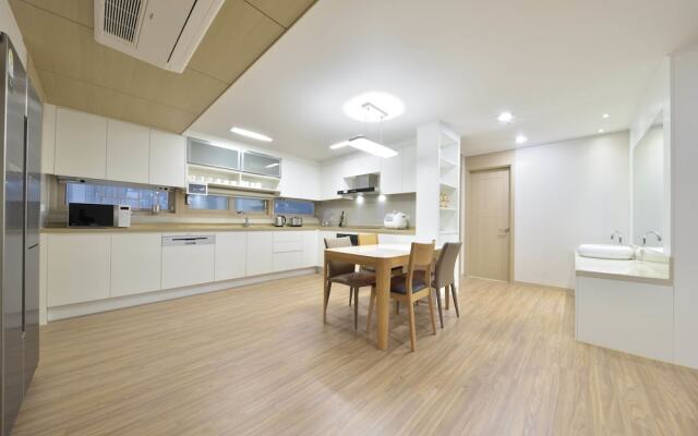Geoje Jisefo Family Residence