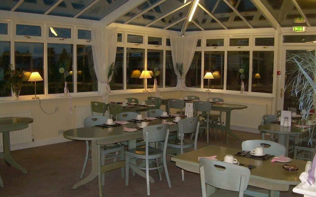 Green Gables Hotel