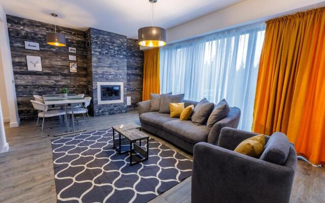 Pine Woods Studio D113 in Silver Mountain