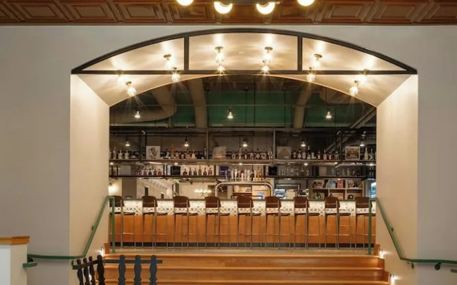 Moxy Cincinnati Downtown