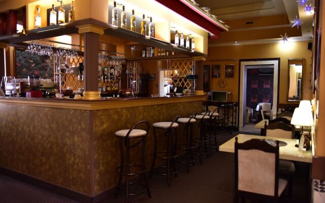 Garni Hotel Lav
