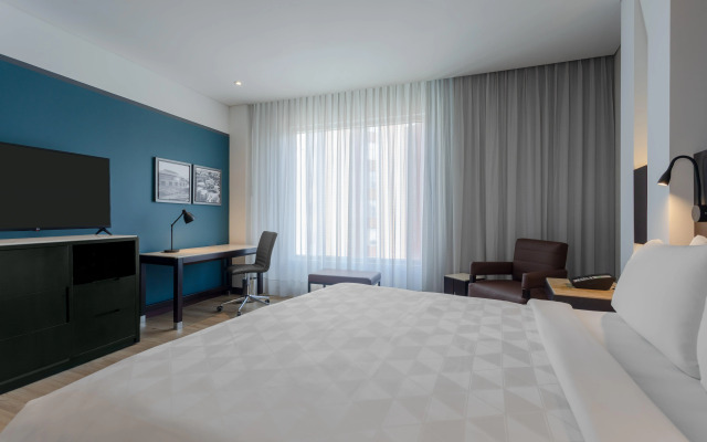 Holiday Inn Bogota Airport by IHG