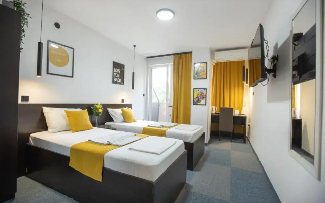 4 Rooms Apartments