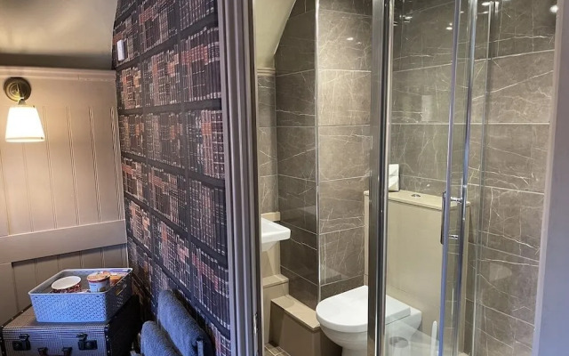 The Kingsbury at No7 & No8