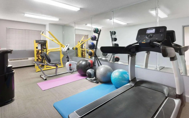 Microtel Inn & Suites by Wyndham Stockbridge/Atlanta I-75