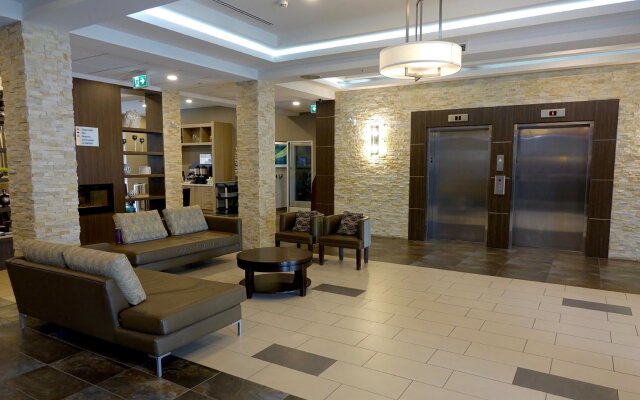 Holiday Inn Express & Suites Oshawa Downtown - Toronto Area, an IHG Hotel