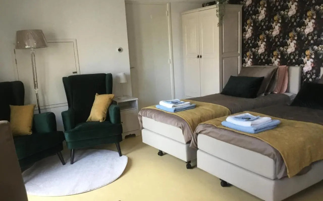 B & B Rosamie