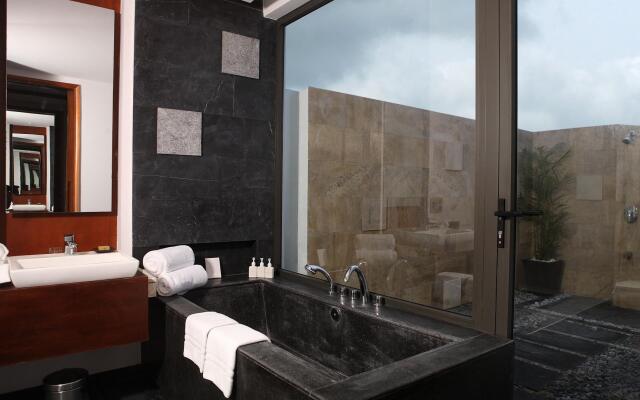 Sunrise Premium Resort Hoi An