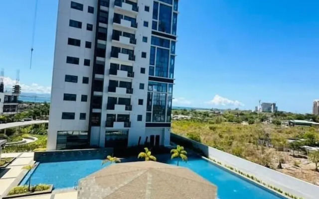 Seaview 2 bedroom near Airport