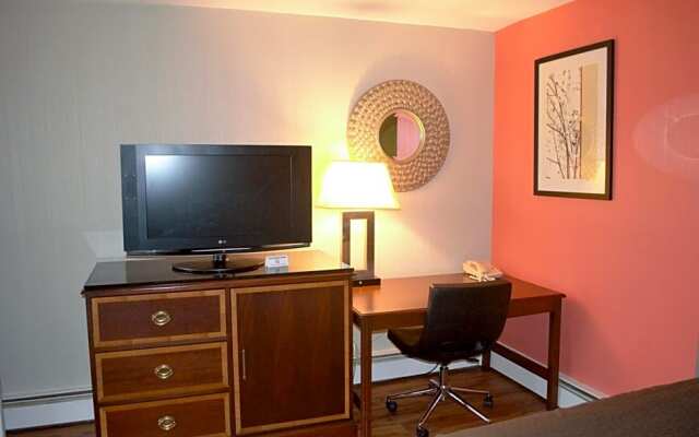 Carrier Motor Lodge