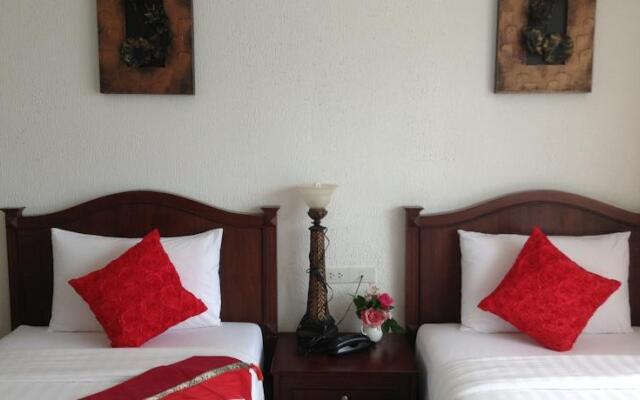 Pimnarah Suites Privileged Service Apartment