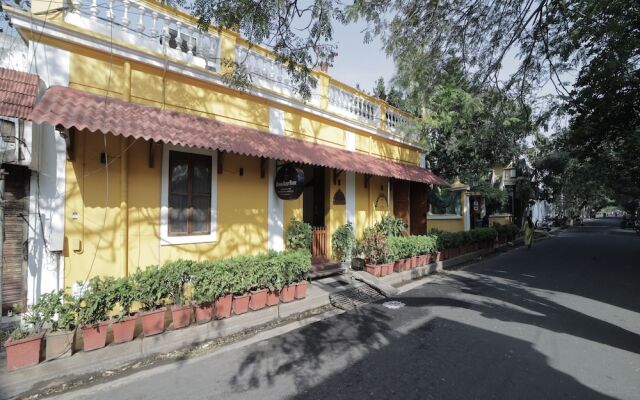 Dumas Guest House