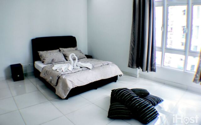 Royal Regent Condominium by iHost