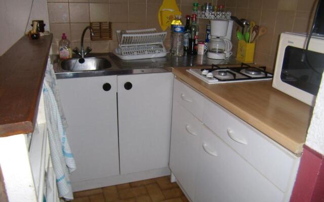 Studio Saintes-Maries-de-la-Mer, 1 pièce, 4 personnes - FR-1-475-51