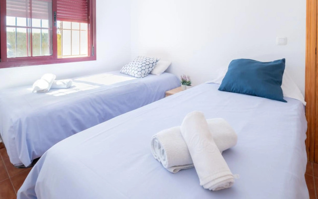 Planta baja en Club Salino con piscina comunitaria