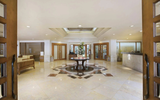 Puri KIIC Golf View Hotel