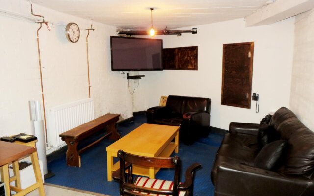 Home Brighton Backpackers