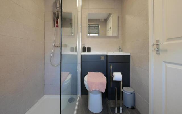 Crewe Short Lets 8 Victoria Court, Crewe