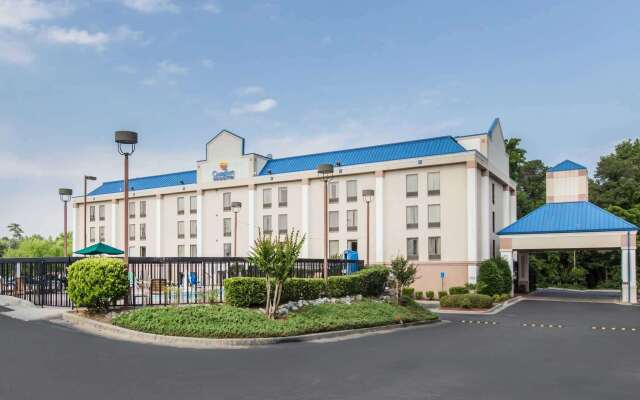 Comfort Inn & Suites Thomson